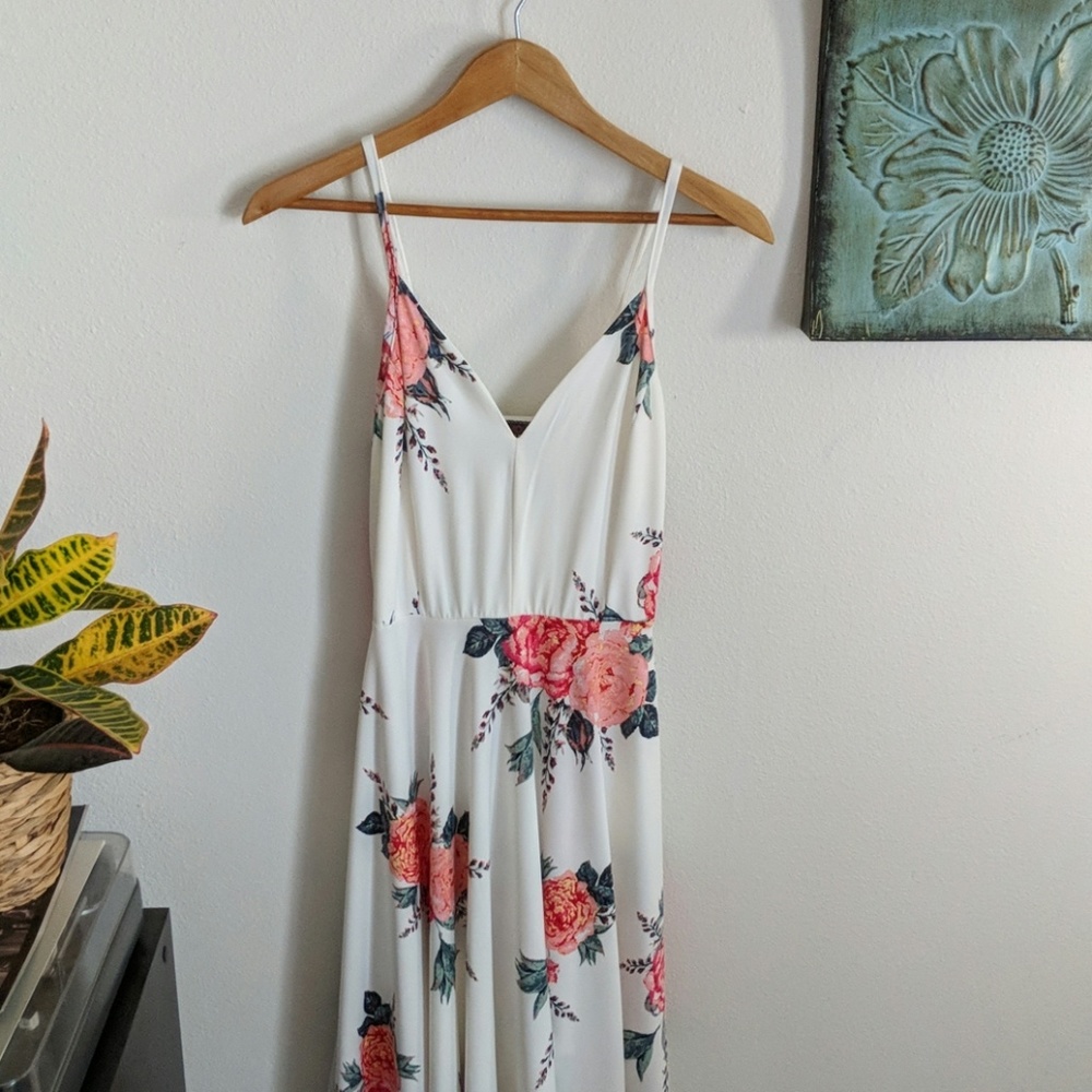 B Famous White Floral Dress
